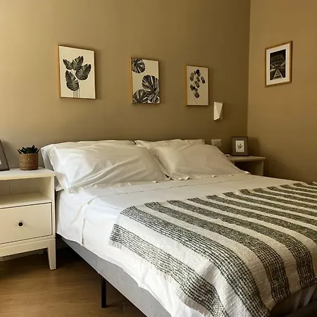 アパート Romanamente